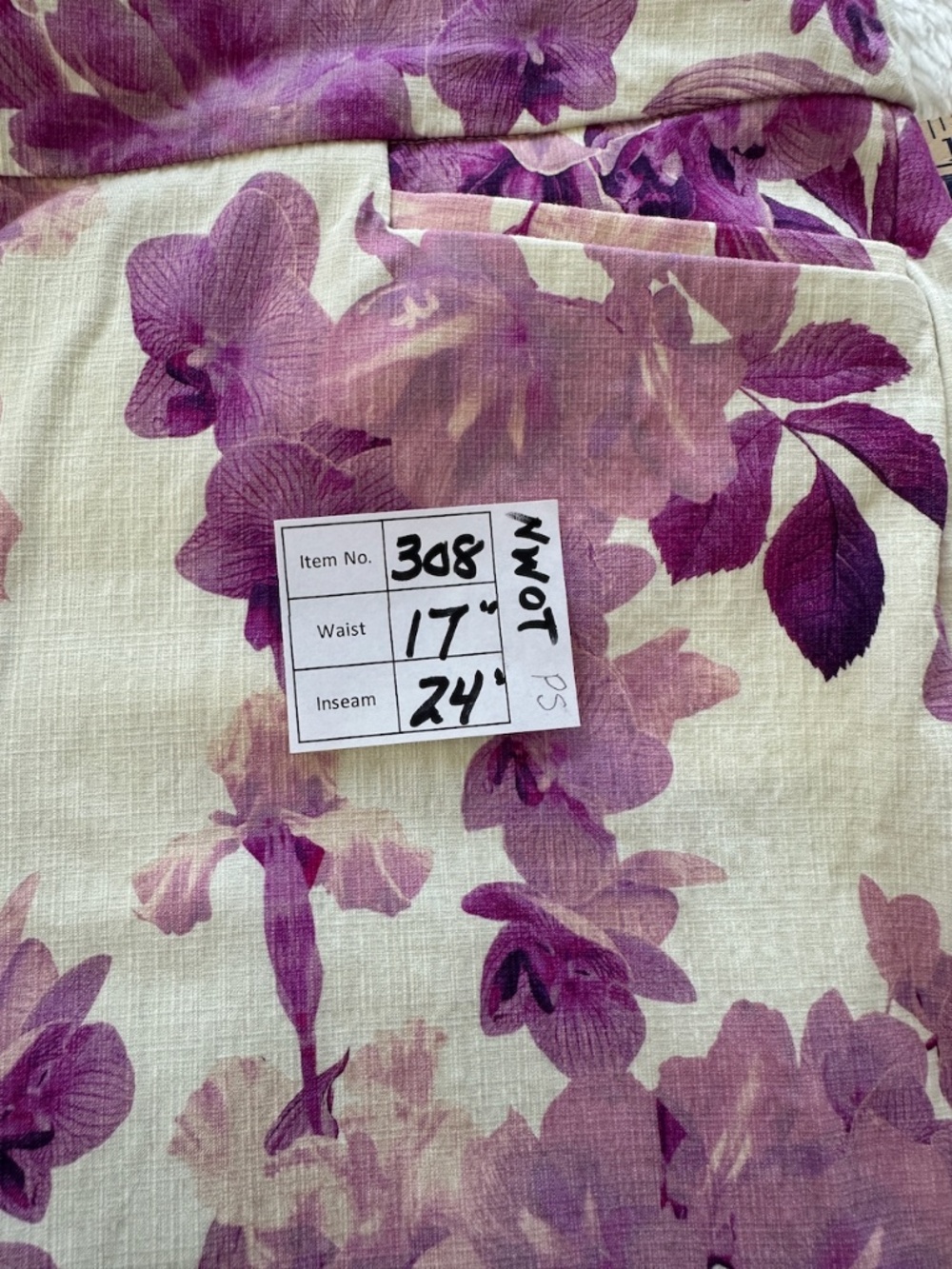 Chicos Crop Pant Purple Shade size 2/ L - Picture 5 of 5